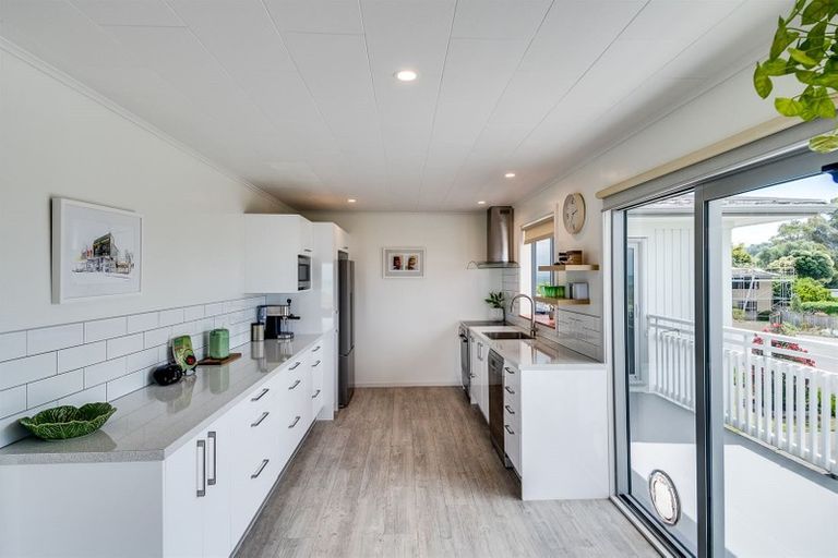 Photo of property in 56 Le Quesne Road, Bay View, Napier, 4104