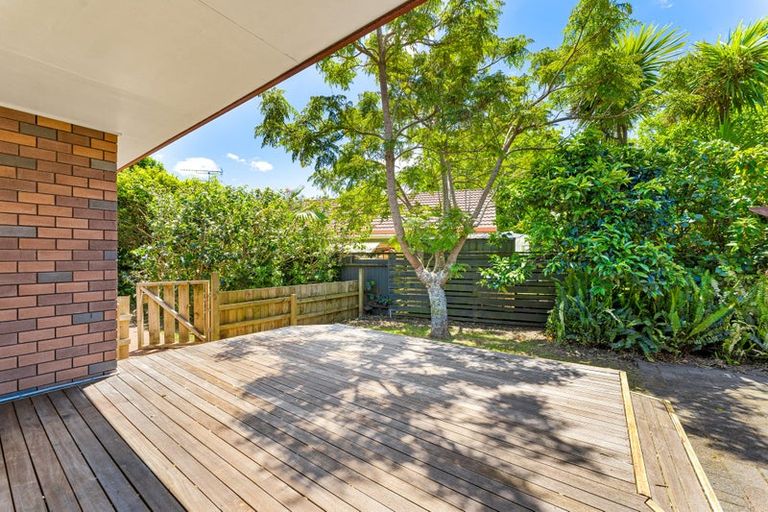 Photo of property in 42 The Circle, Manly, Whangaparaoa, 0930