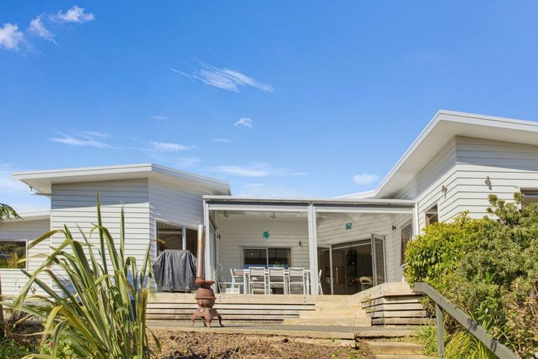 Photo of property in 9 Ohuka Place, Whitianga, 3510