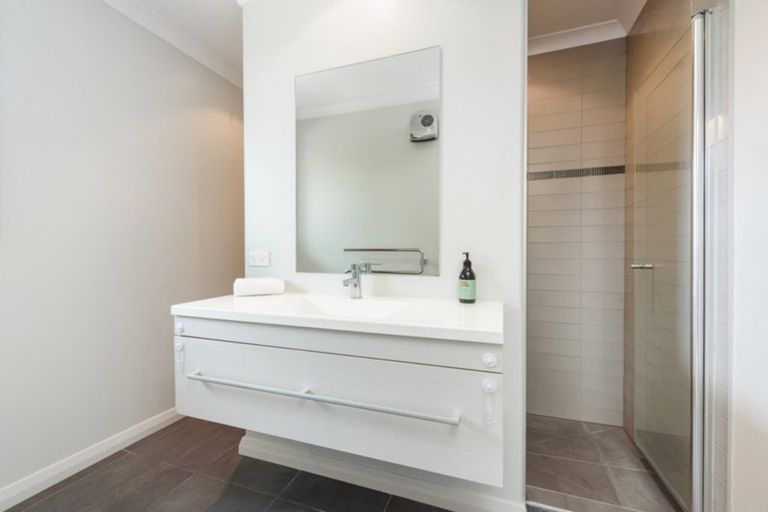 Photo of property in 4 Falcon Drive, Welcome Bay, Tauranga, 3112