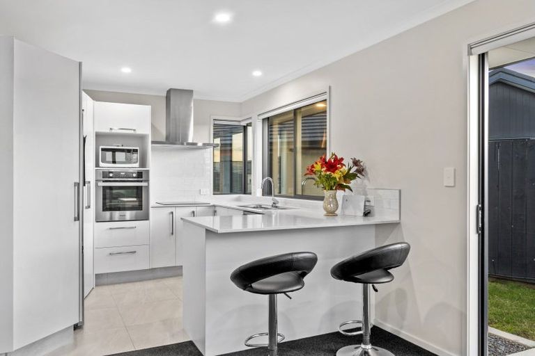 Photo of property in 5 Warlock Way, Papamoa, 3118