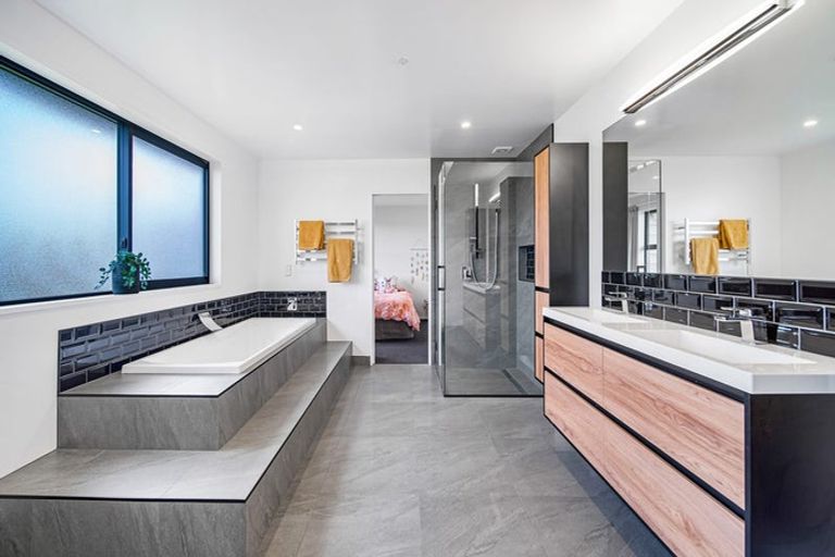 Photo of property in 56 Kingsdowne Drive, West Melton, 7618