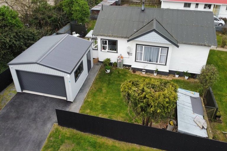 Photo of property in 12 Elderlee Street, Milton, 9220