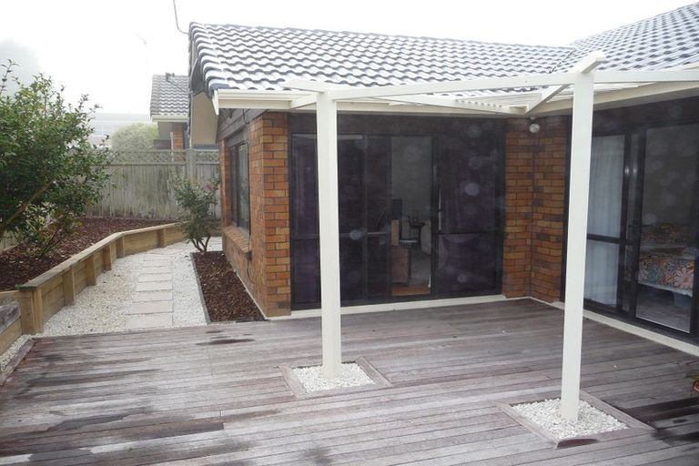 Photo of property in 2/32 Pupuke Road, Takapuna, Auckland, 0622