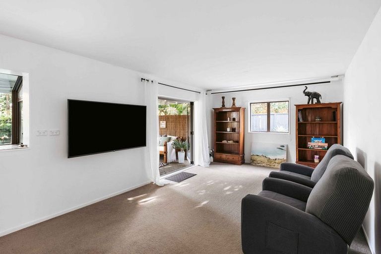 Photo of property in 230 Oceanbeach Road, Mount Maunganui, 3116