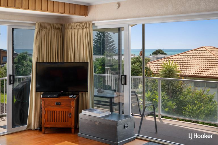 Photo of property in 81b Dillon Street, Waihi Beach, 3611