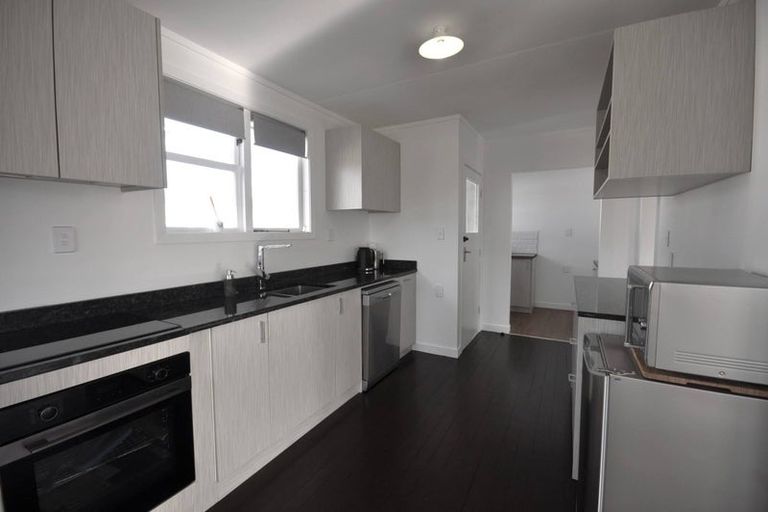 Photo of property in 16 Grant Crescent, Masterton, 5810