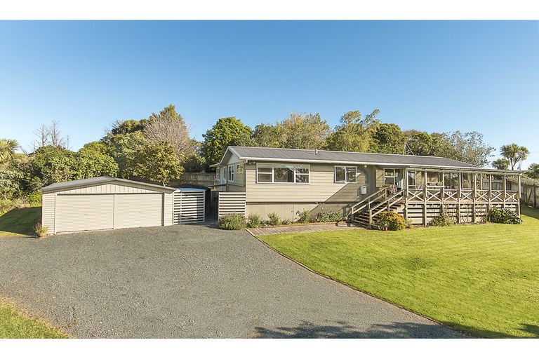 Photo of property in 2146 Awhitu Road, Pollok, Waiuku, 2684