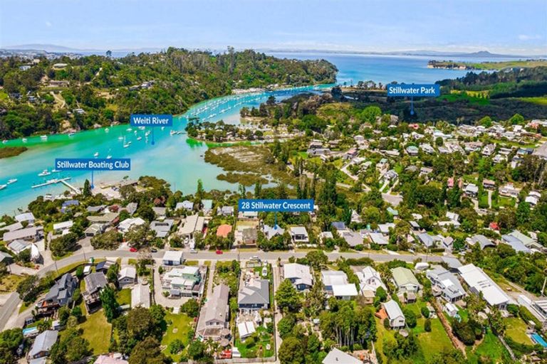 Photo of property in 28 Stillwater Crescent, Stillwater, Silverdale, 0993