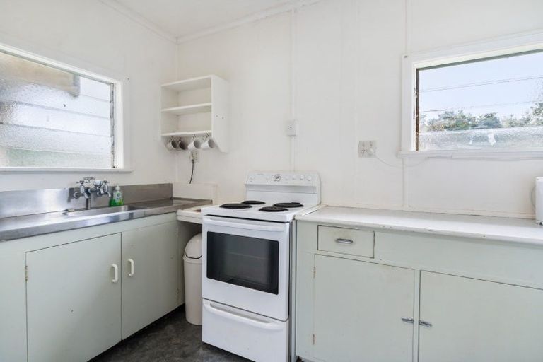 Photo of property in 11 Ringer Avenue, Matapouri, Whangarei, 0173
