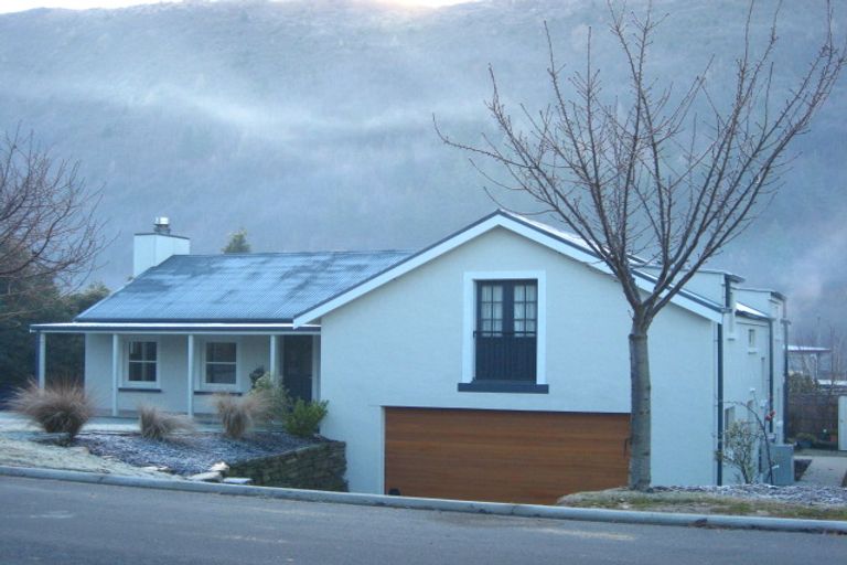 Photo of property in 15 Devon Street, Arrowtown, 9302