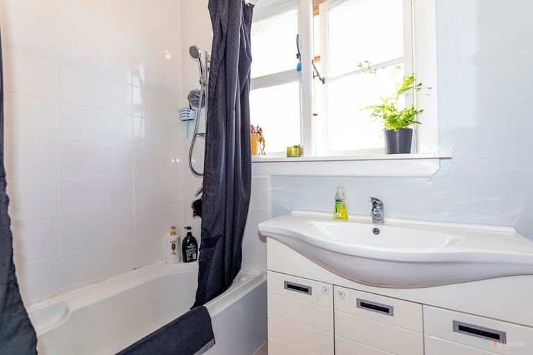 Photo of property in 26 Le Cren Street, Seaview, Timaru, 7910