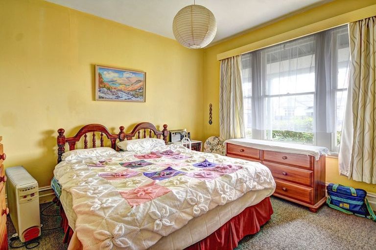 Photo of property in 84 Queens Drive, Saint Kilda, Dunedin, 9012