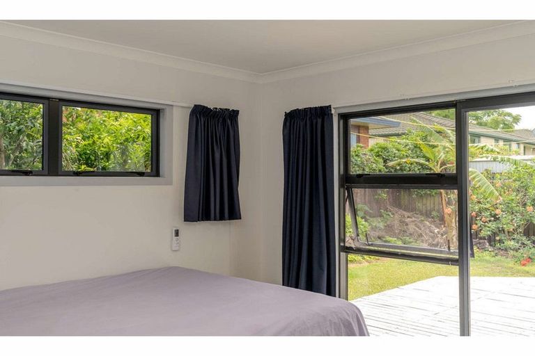 Photo of property in 21 Oakridge Drive, Kerikeri, 0230