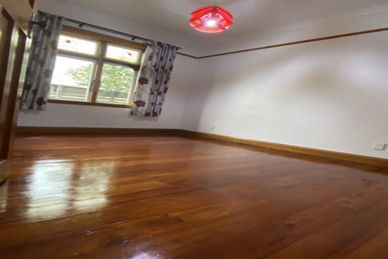 Photo of property in 158 Rongotai Road, Kilbirnie, Wellington, 6022