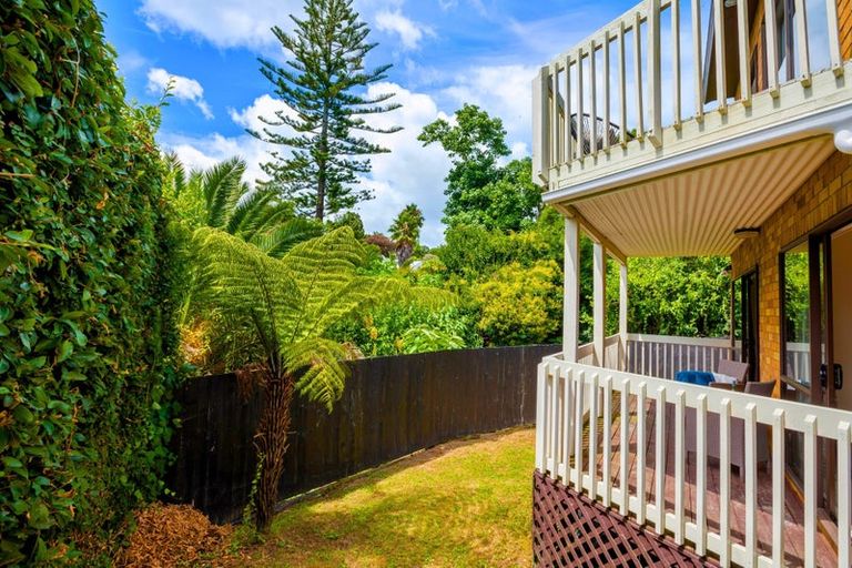 Photo of property in 10c Matipo Road, Mairangi Bay, Auckland, 0630