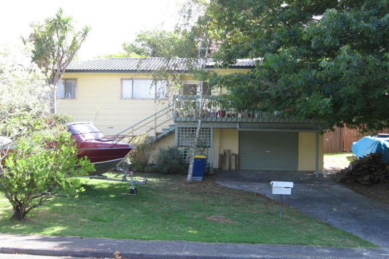 Photo of property in 5 Battenburg Place, Torbay, Auckland, 0630