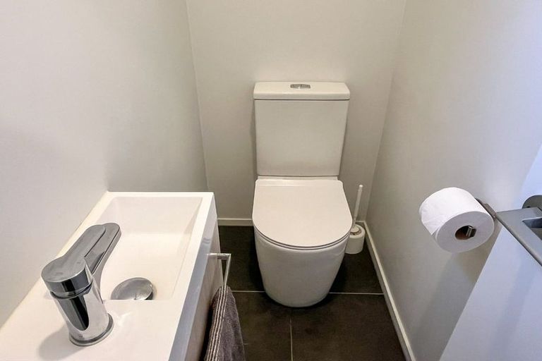 Photo of property in 2/21 Bishop Street, St Albans, Christchurch, 8014