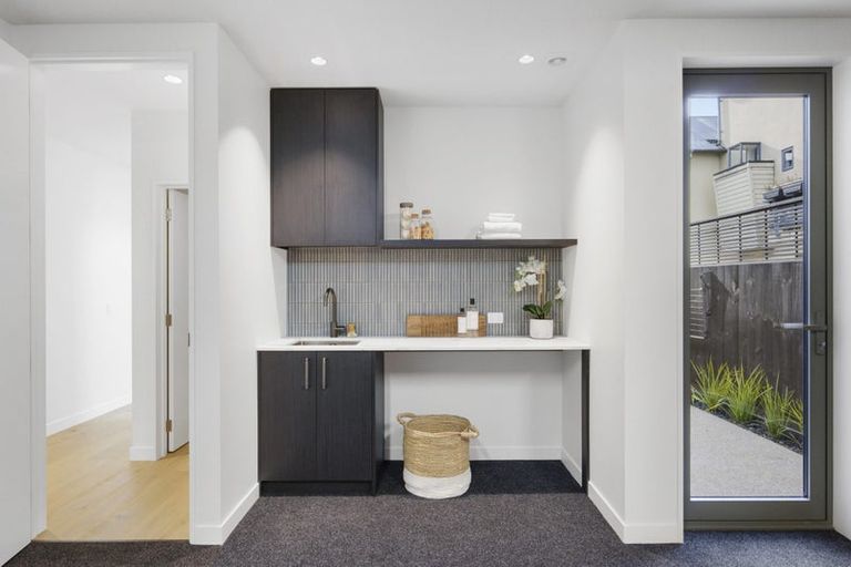 Photo of property in 2/29 Melrose Street, Christchurch Central, Christchurch, 8013