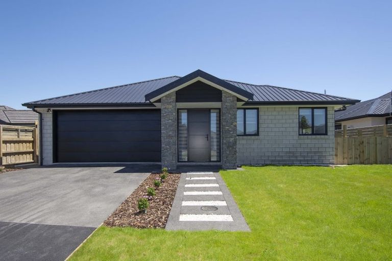 Photo of property in 6 Bryden Place, Halswell, Christchurch, 8025