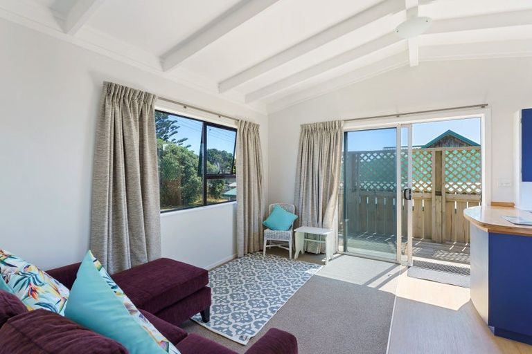 Photo of property in 19 Dixie Street, Te Horo Beach, Otaki, 5581