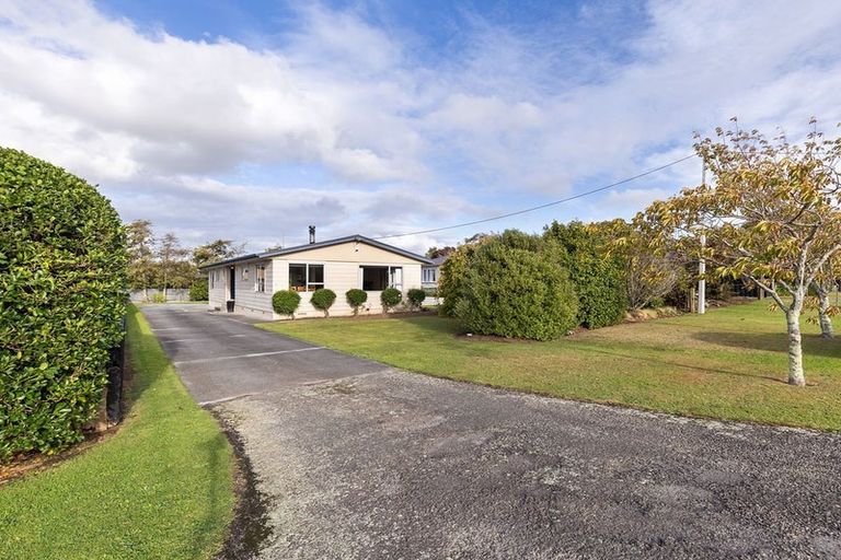 Photo of property in 10 Avon Street, Rongotea, 4476