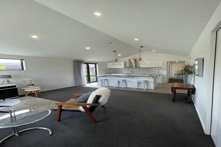 Photo of property in 21 Red Cottage Drive, Lake Hayes, Queenstown, 9304