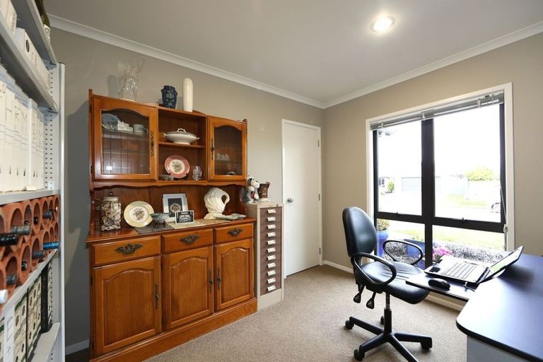 Photo of property in 3 Kain Place, Frimley, Hastings, 4120