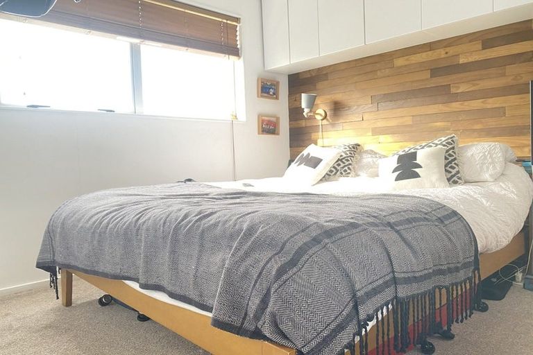 Photo of property in 325/26 Morningside Drive, Morningside, Auckland, 1025