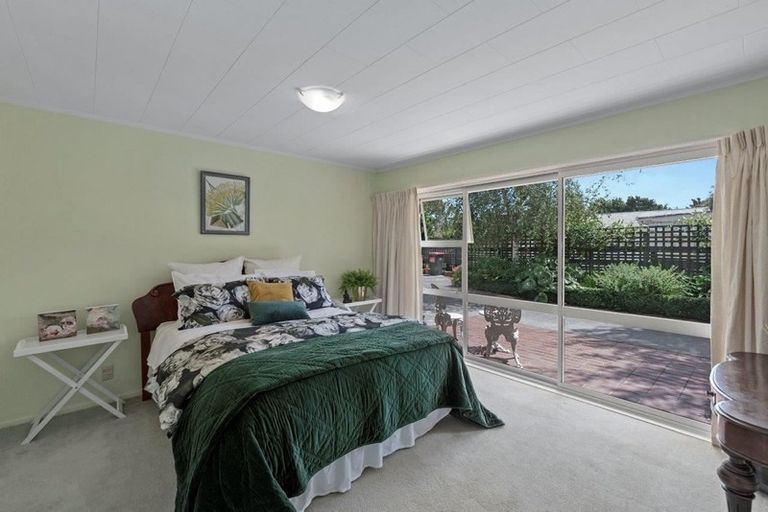 Photo of property in 248 Te Moana Road, Waikanae, 5036