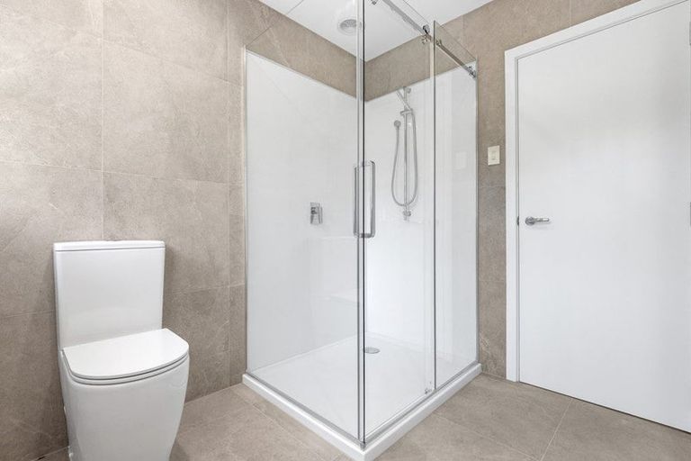 Photo of property in 24 Warwick Place, Brookfield, Tauranga, 3110