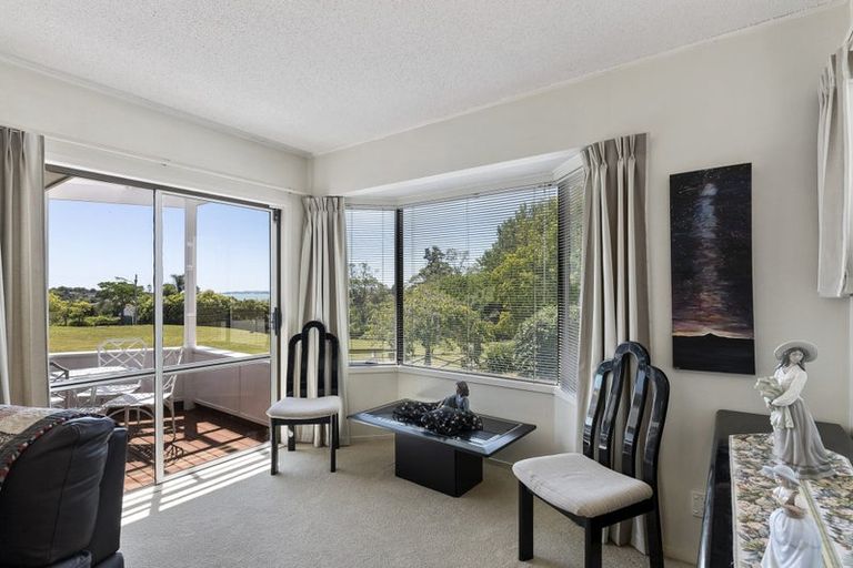 Photo of property in 14 Cyclades Place, Shelly Park, Auckland, 2014