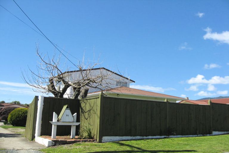 Photo of property in 21 Andrew Street, Stoke, Nelson, 7011