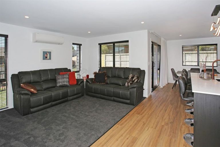 Photo of property in 3 Abernethy Way, Patumahoe, Pukekohe, 2679