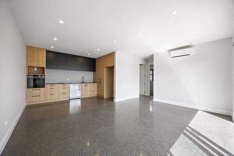 Photo of property in 23 Robert Might Road, Kumeu, 0810