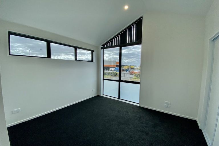 Photo of property in 1/27 Harewood Road, Papanui, Christchurch, 8053