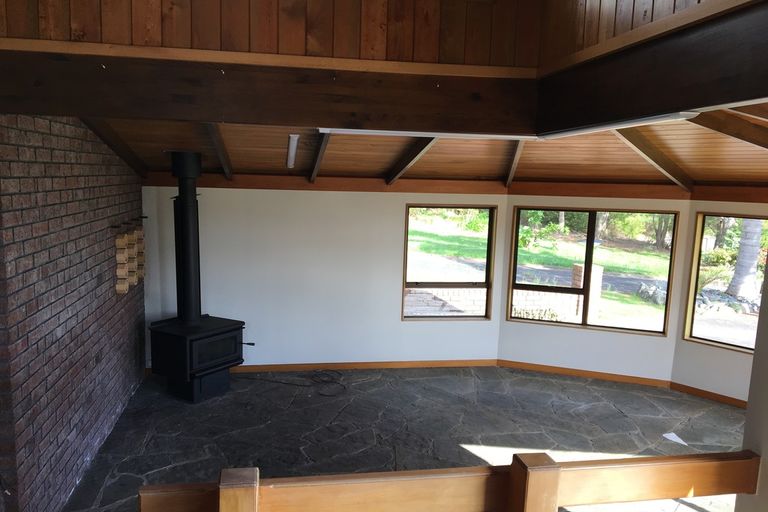 Photo of property in 15 Garden Court, Haruru, 0204