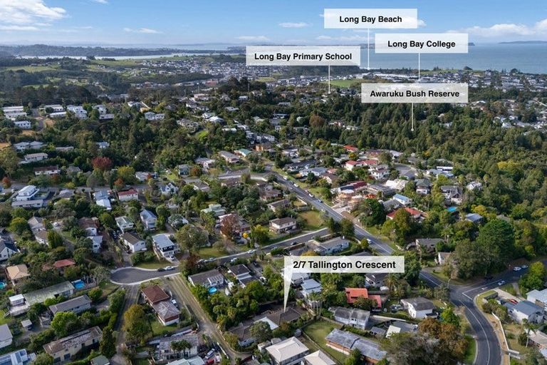 Photo of property in 2/7 Tallington Crescent, Torbay, Auckland, 0630