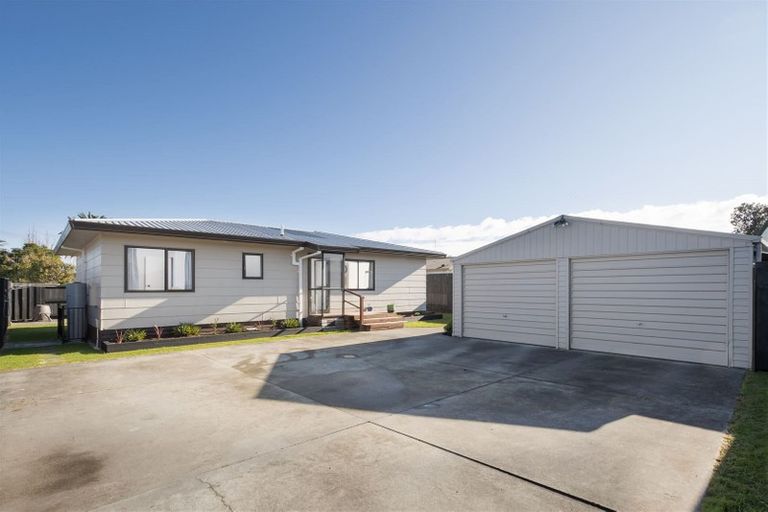 Photo of property in 33b Doncaster Drive, Papamoa Beach, Papamoa, 3118