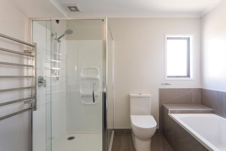 Photo of property in 162 Hobsonville Point Road, Hobsonville, Auckland, 0616