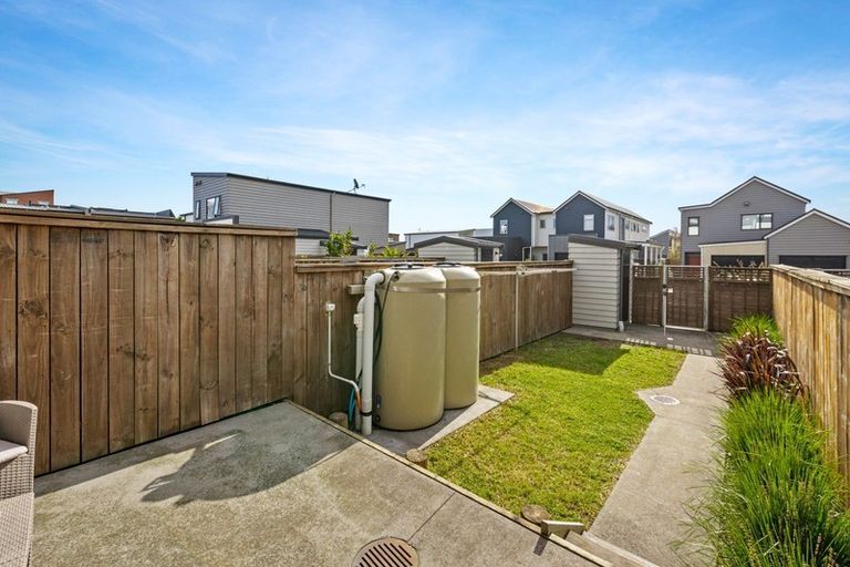 Photo of property in 176 Hobsonville Point Road, Hobsonville, Auckland, 0616