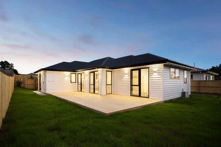 Photo of property in 25 Spudman Rise, Pukekohe, 2120