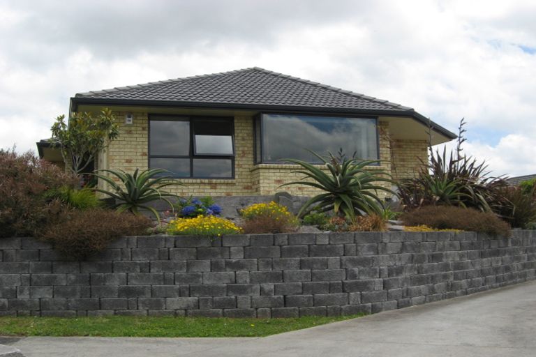 Photo of property in 18 Willis Avenue, Pukekohe, 2120