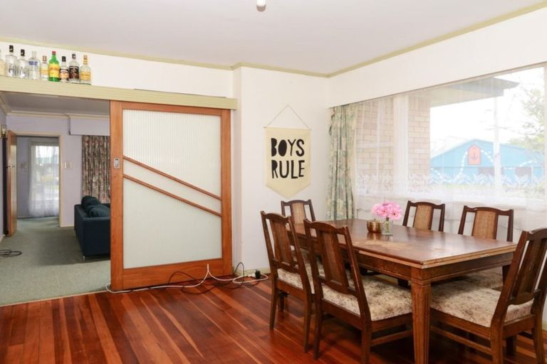 Photo of property in 1 Panair Crescent, Hillcrest, Hamilton, 3216