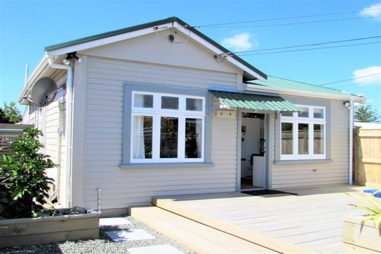 Photo of property in 1/61 Wakefield Street, Alicetown, Lower Hutt, 5010