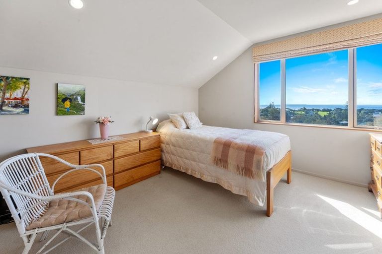 Photo of property in 3/56 Castor Bay Road, Castor Bay, Auckland, 0620