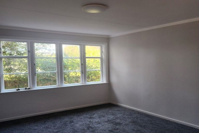 Photo of property in 44 Edmonton Road, Henderson, Auckland, 0612