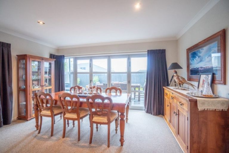 Photo of property in 81 Pacific Drive, Fitzherbert, Palmerston North, 4410