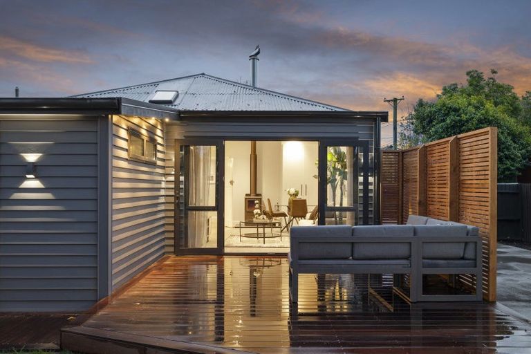 Photo of property in 15 Catherine Street, Woolston, Christchurch, 8023