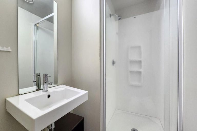 Photo of property in Cube Apartments, 5h/242 Taranaki Street, Mount Cook, Wellington, 6011